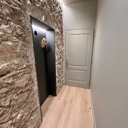 Viewing The Park, Amazing Decorated Separate Bedroom Nizza